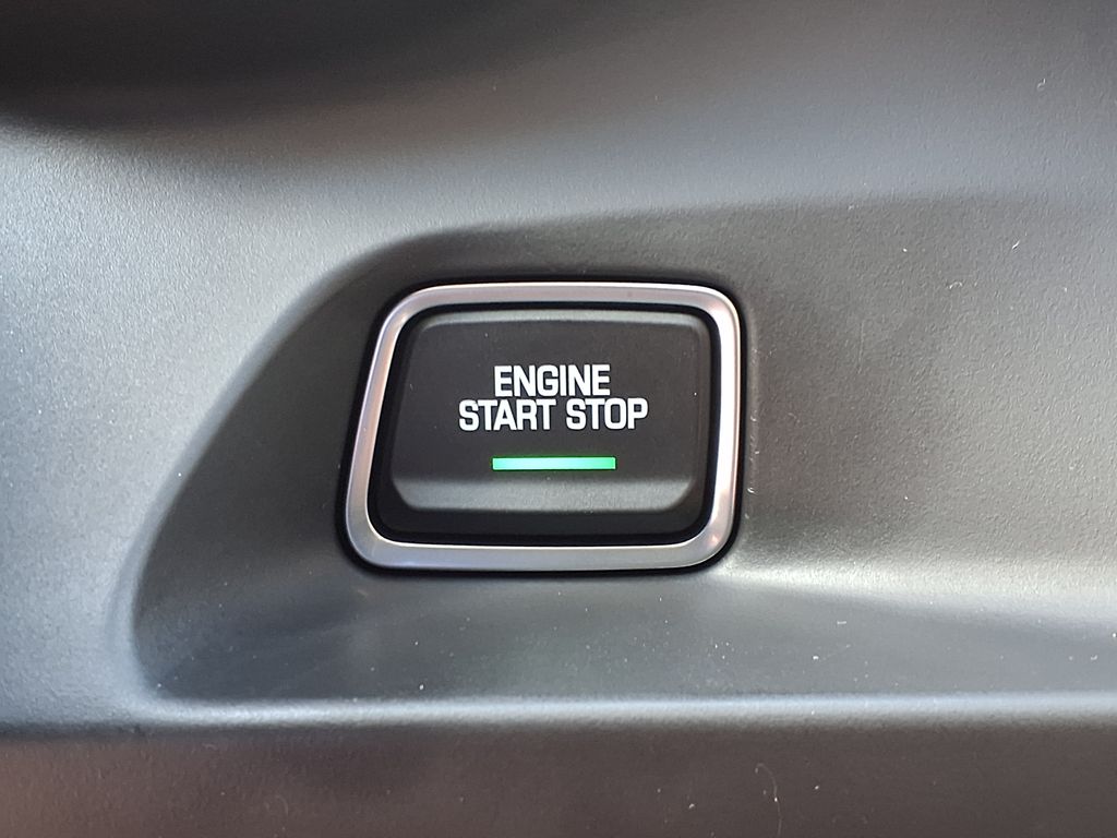 Used 2022 Black Chevrolet 1LT image 20