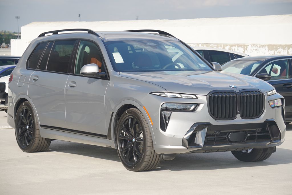 Thumbnail: 2026 BMW X7 - 3