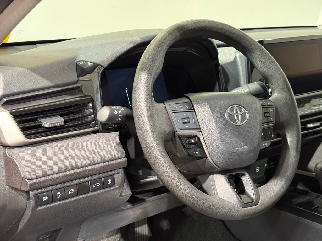 Thumbnail: 2025 Toyota Camry - 16