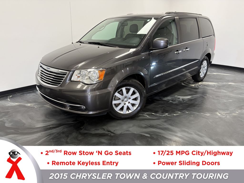 2015 Chrysler Town & Country Touring FWD