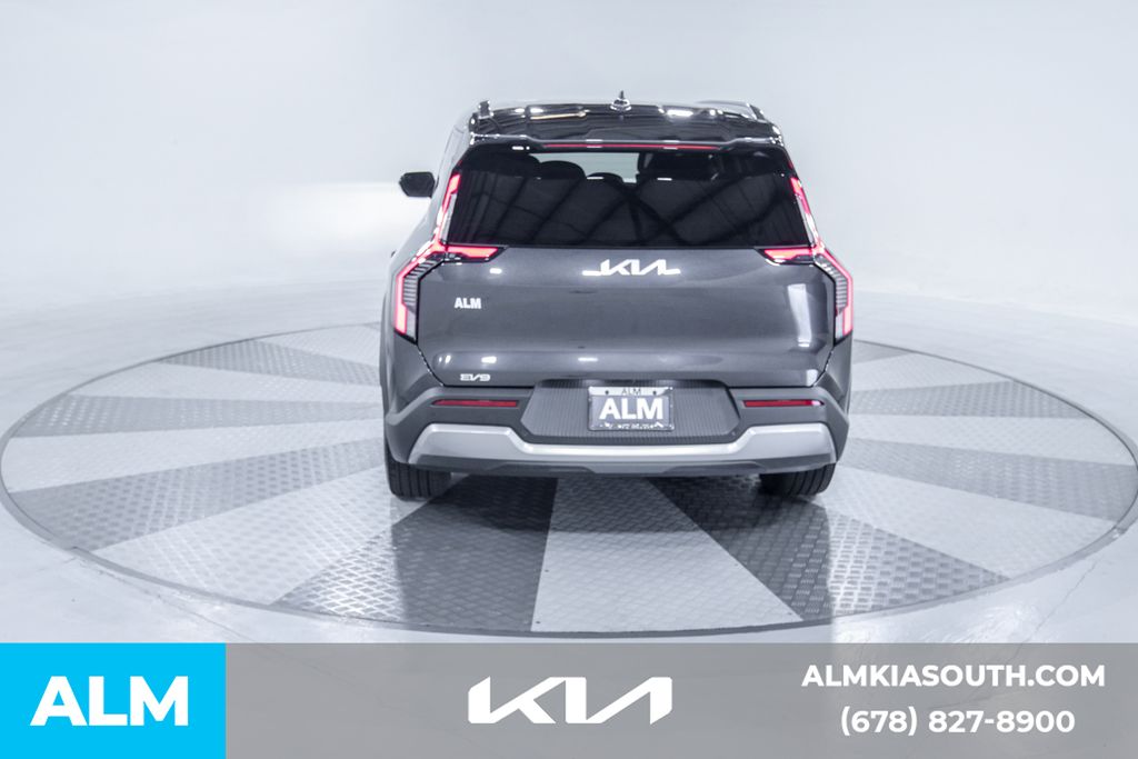 2024 Kia EV9 Wind photo 8