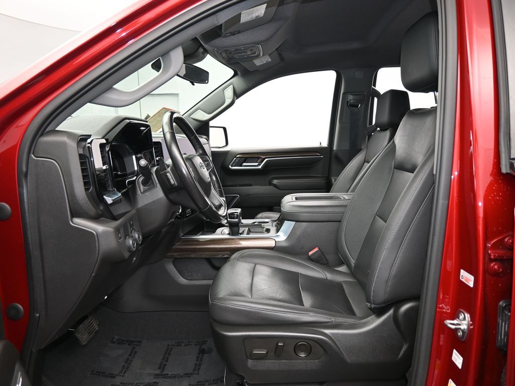 Used 2022 Cherry Red Tintcoat Chevrolet RST image 11