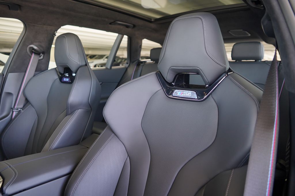 Thumbnail: 2026 BMW M5 - 13