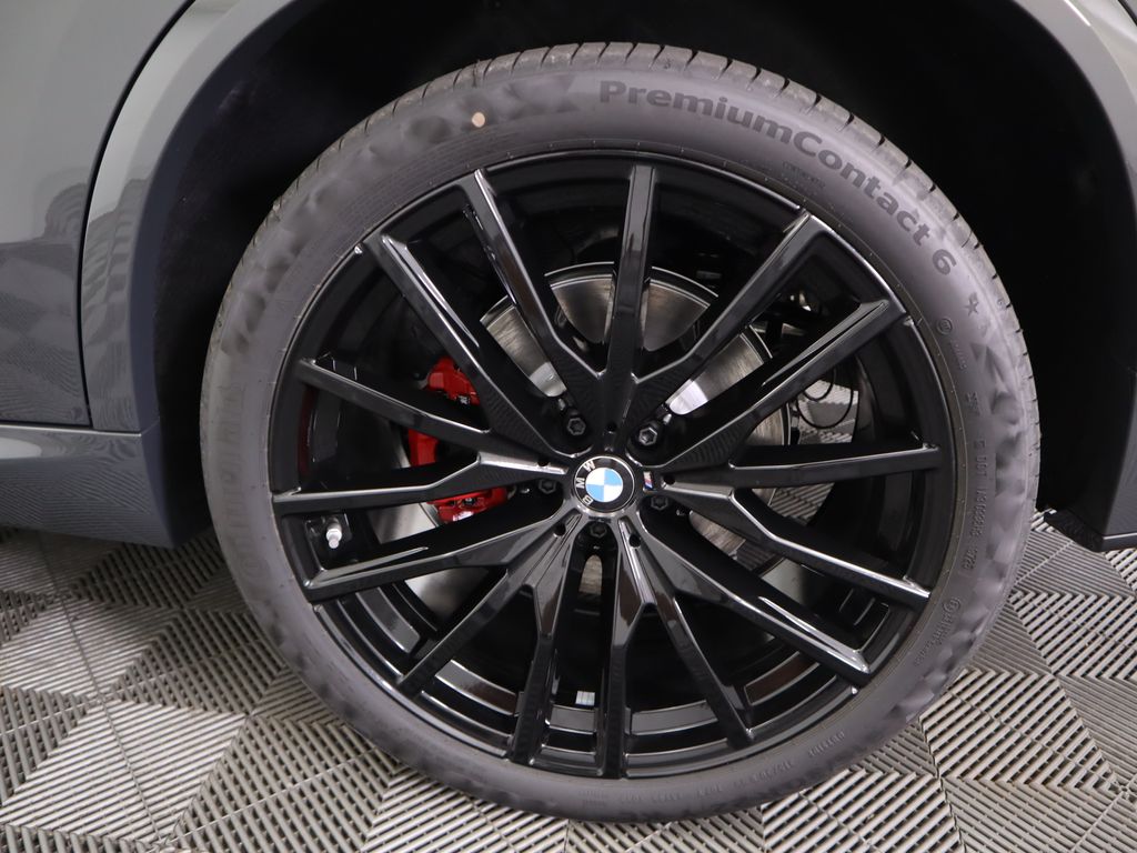 Thumbnail: 2026 BMW X5 - 32