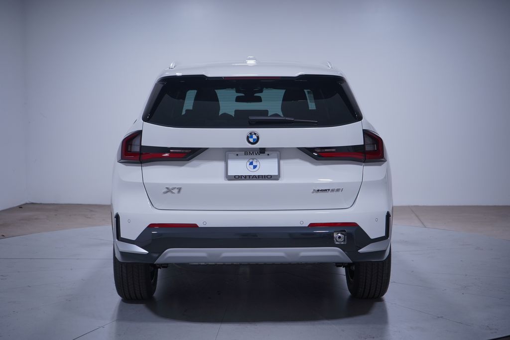 Thumbnail: 2025 BMW X1 - 5