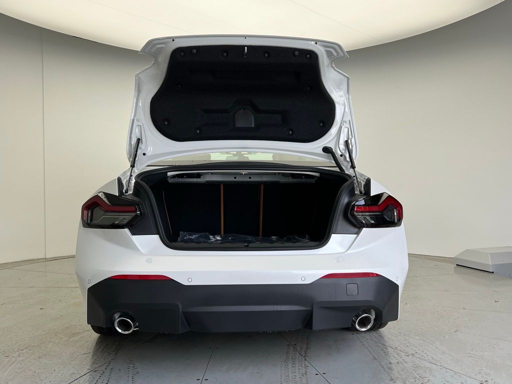 Thumbnail: 2026 BMW 2 Series - 5