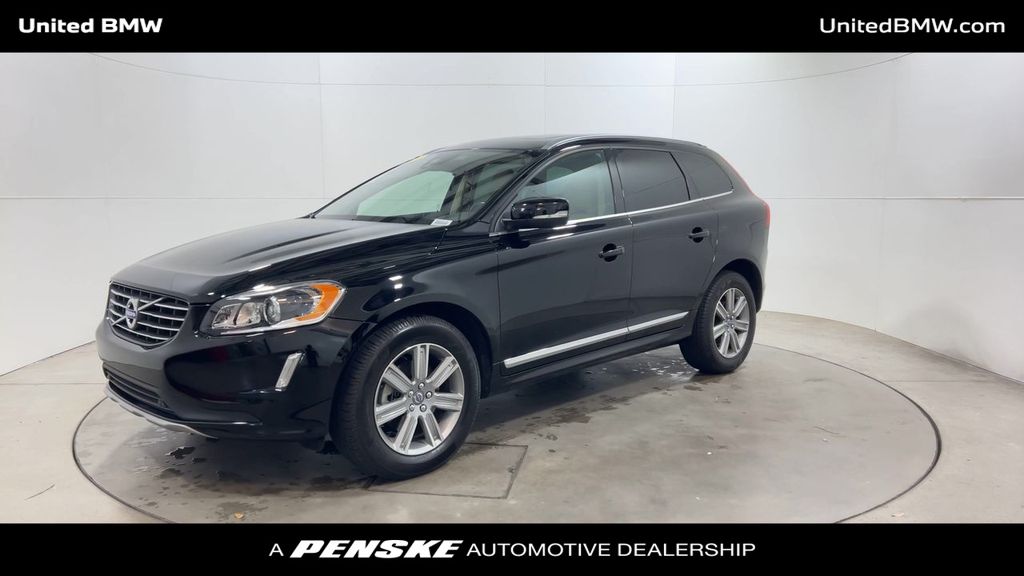 Thumbnail: 2017 Volvo XC60 - 4