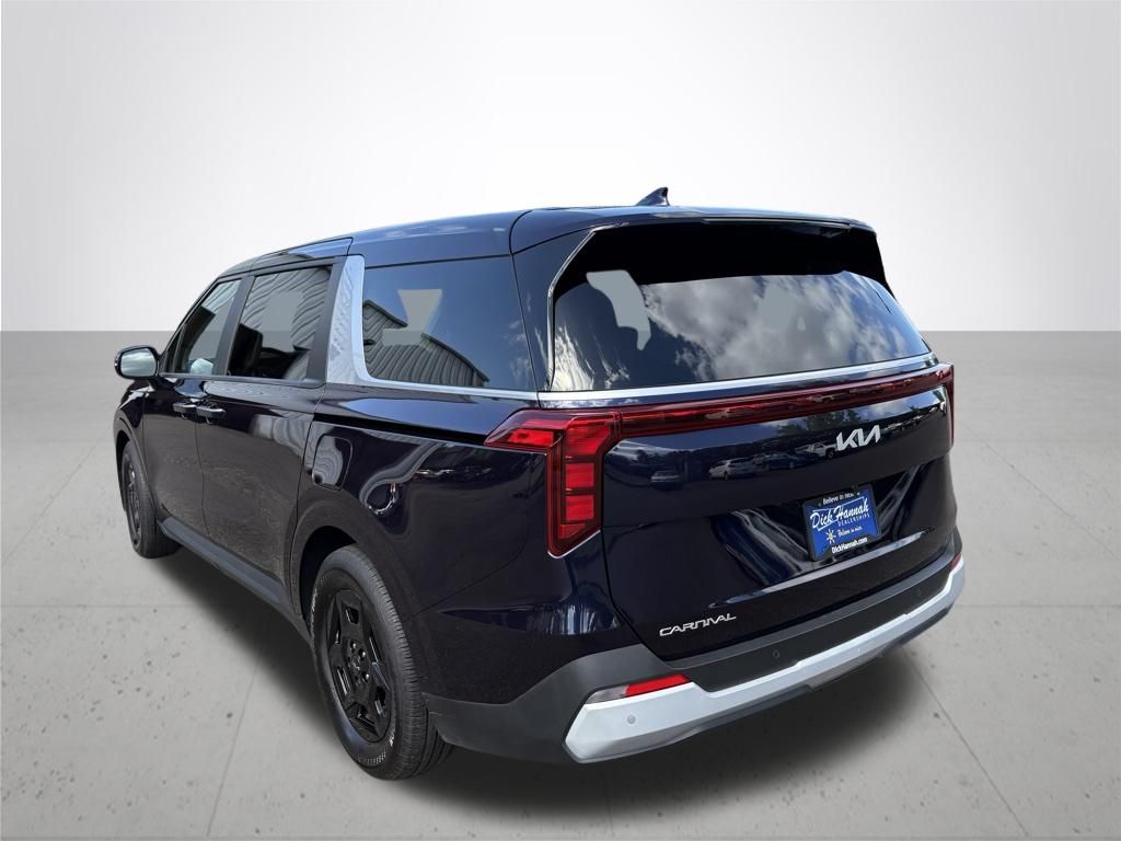 2025 Kia Carnival LXS