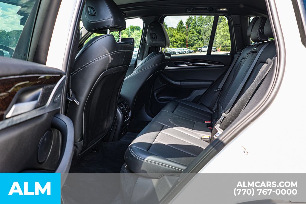 Used 2024 White BMW xDrive30i image 19