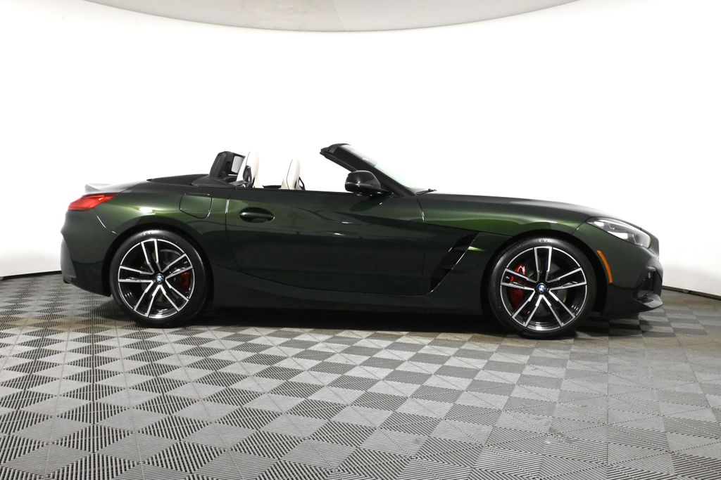 2025 BMW Z4 M40i 16
