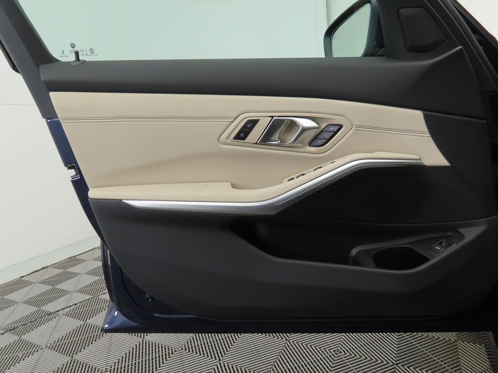 Thumbnail: 2026 BMW 3 Series - 24