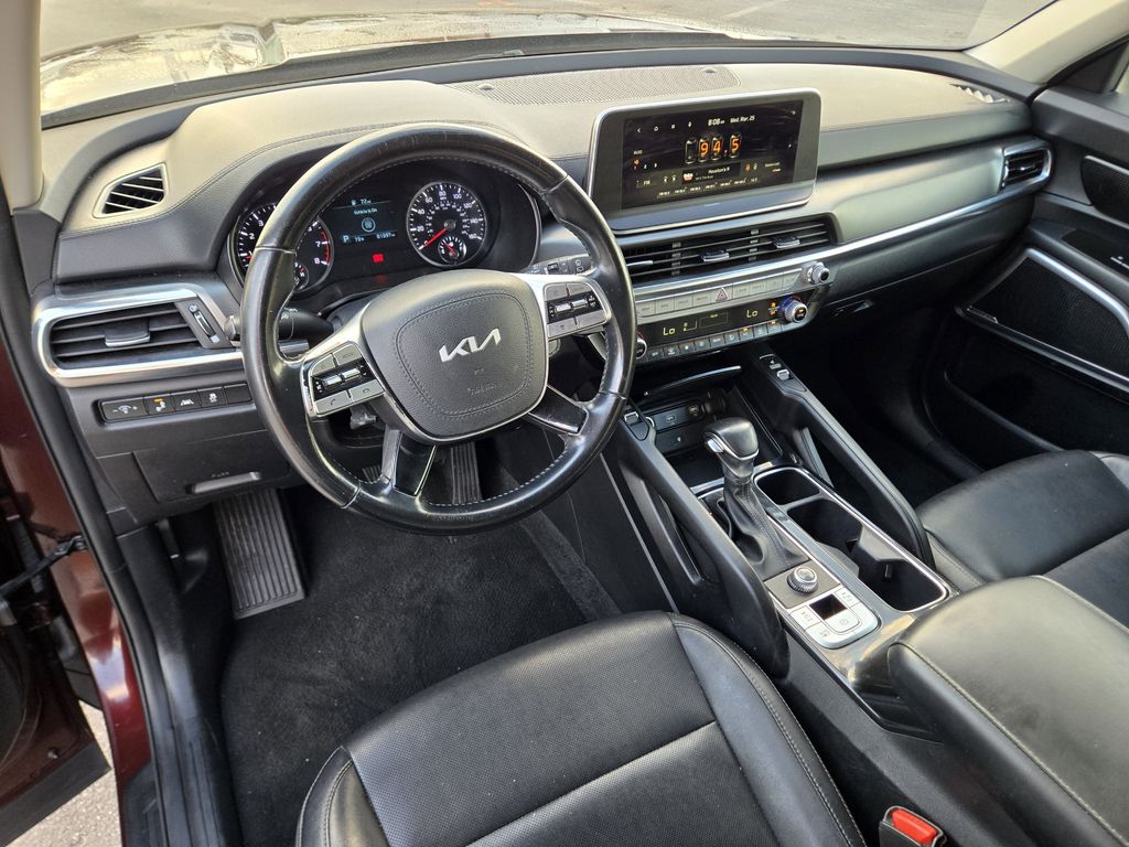 2022 Kia Telluride S - 11