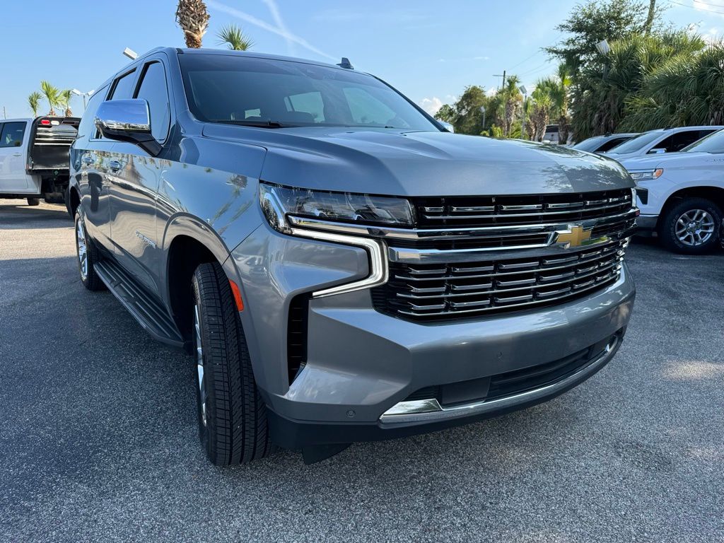 2022 Chevrolet Suburban Premier 10