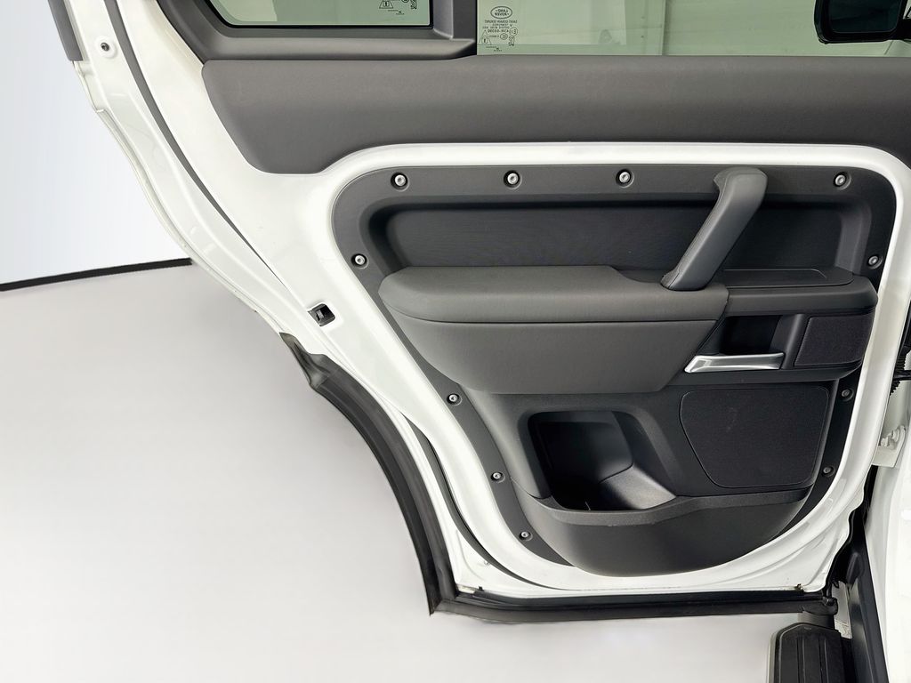 Thumbnail: 2025 Land Rover Defender - 25