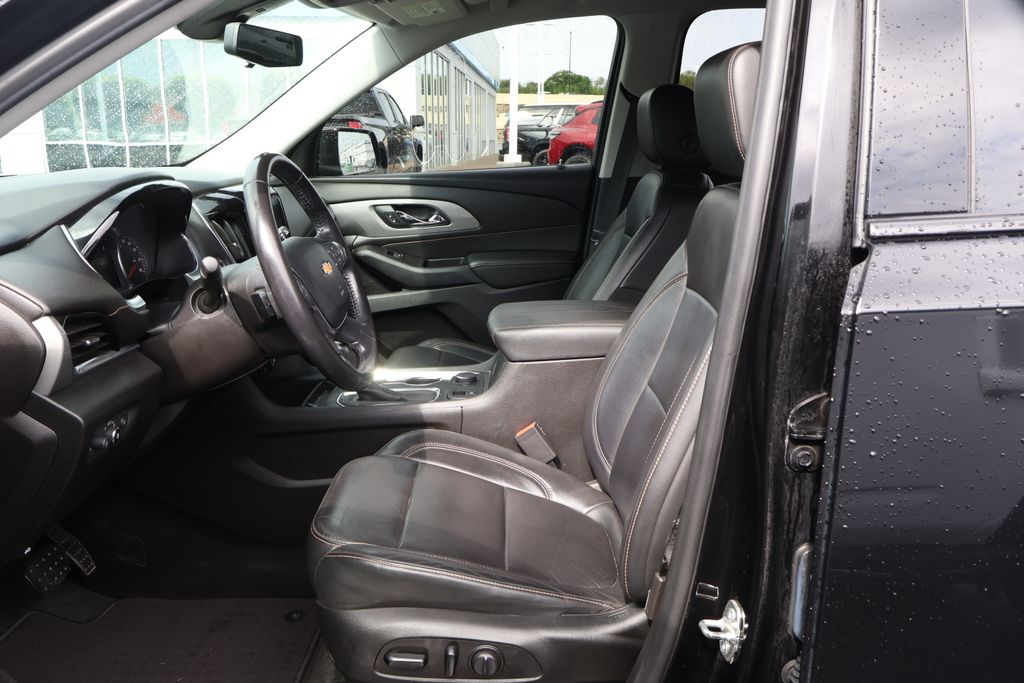 2019 Chevrolet Traverse RS 13