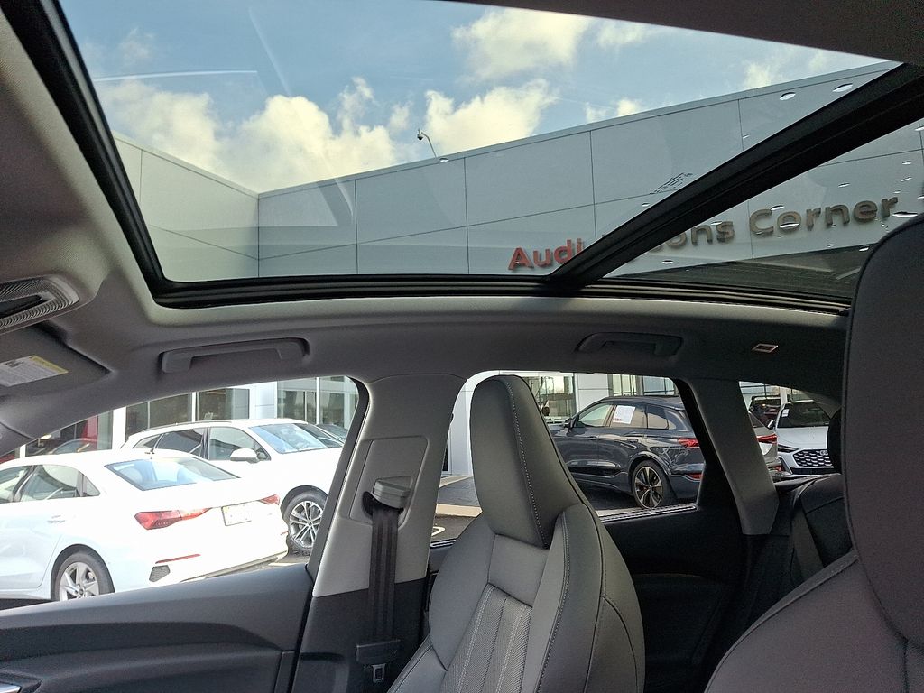 Thumbnail: 2026 Audi Q5 - 11