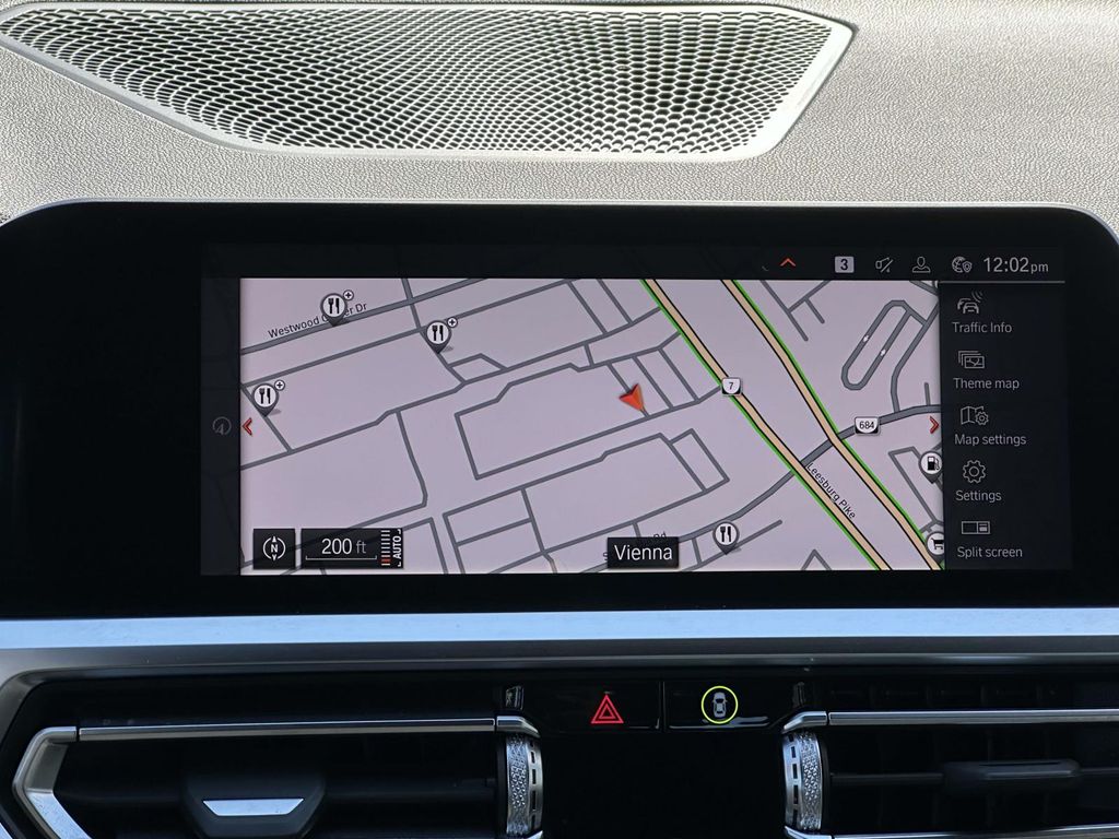 2022 BMW 3 Series 330i xDrive 9