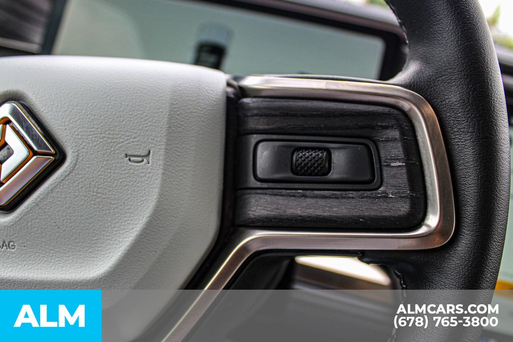 Used 2024 White Rivian Adventure image 29