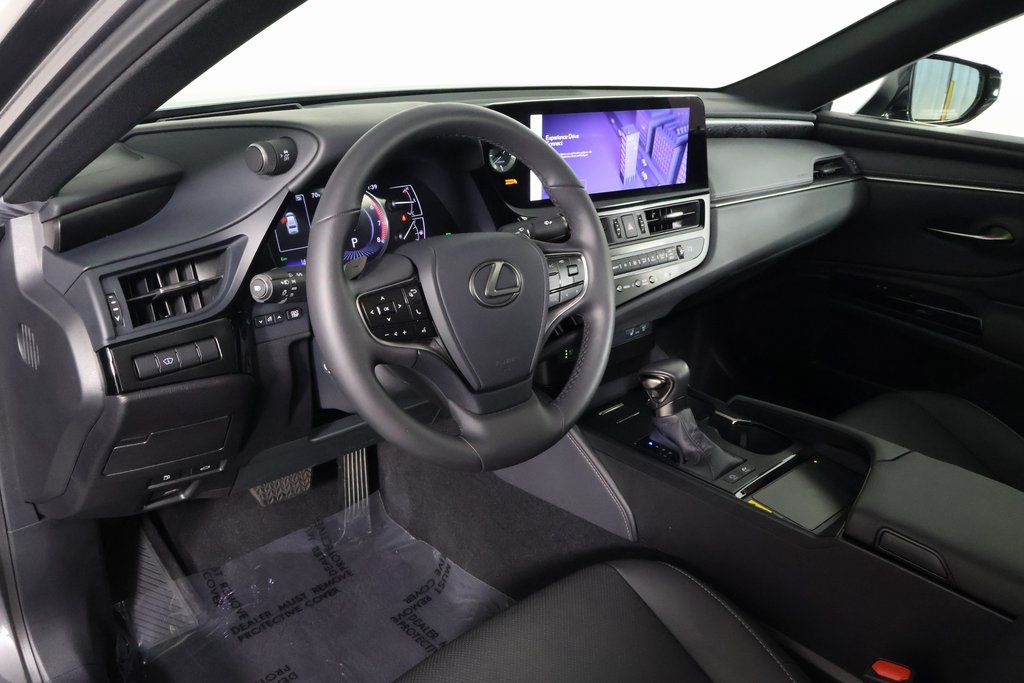 Thumbnail: 2025 Lexus ES - 7