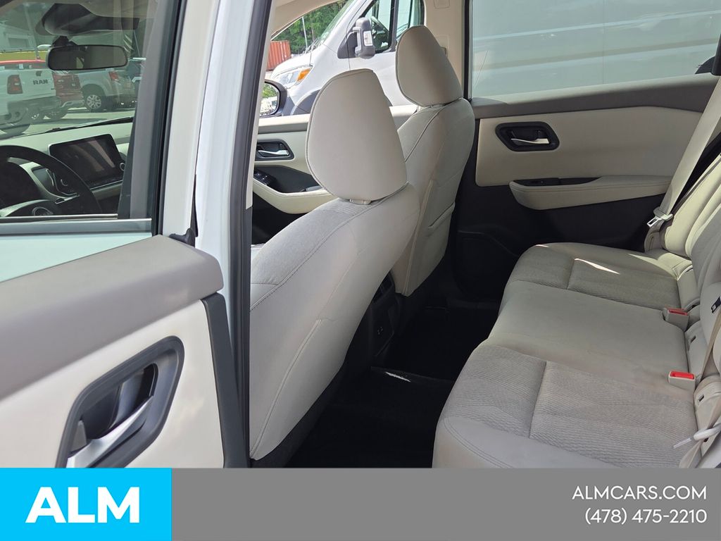Used 2025 White Nissan SV image 9