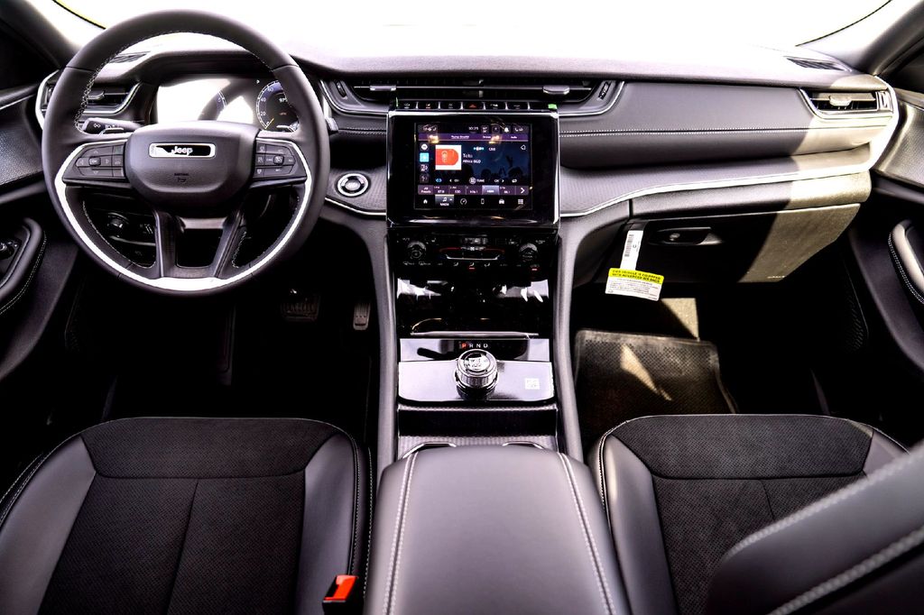 New Car 2025 Jeep Grand Cherokee  Altitude X For Sale Under $50,000 In Taylor, Texas