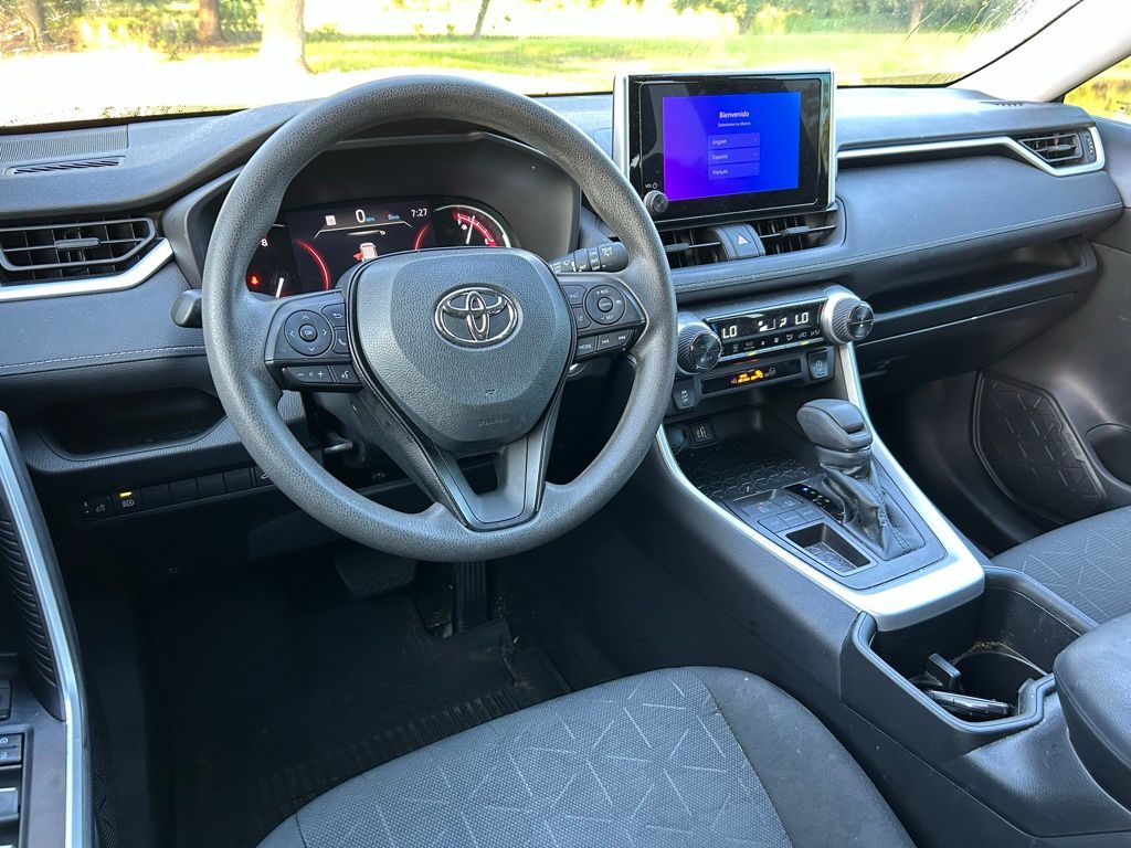 Thumbnail: 2023 Toyota RAV4 - 12