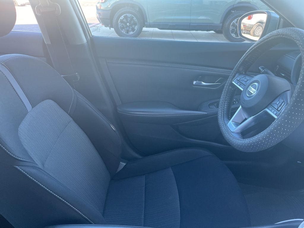 2021 Nissan Sentra SV photo 4
