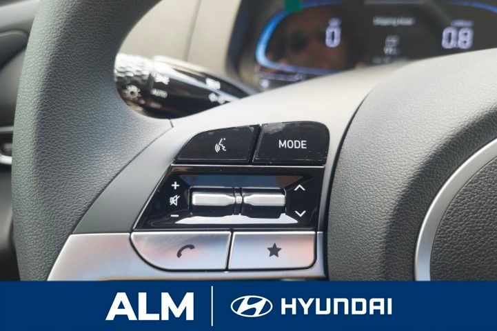 2025 Hyundai Elantra SE photo 15