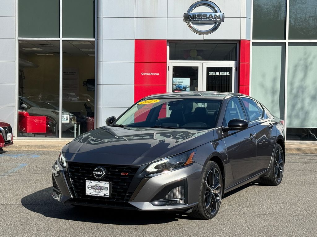 Gray (Gun Metallic) 2023 Nissan Altima Sedan All-Wheel Drive Continuously Variable Transmission