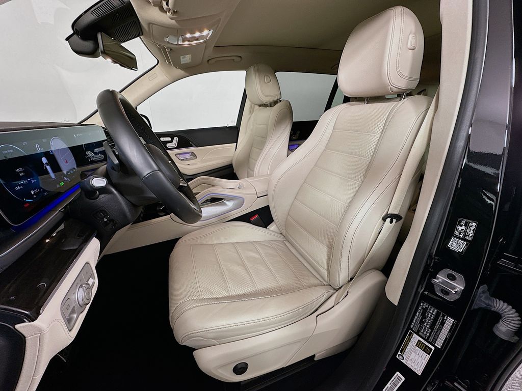 Thumbnail: 2022 Mercedes-Benz GLS - 21