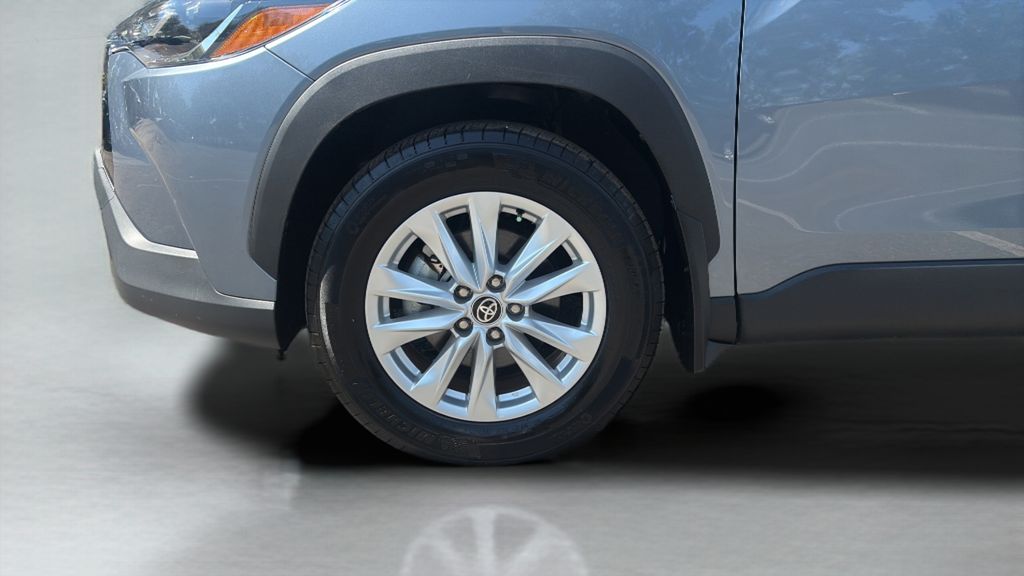 Certified Used 2024  Toyota LE image 10