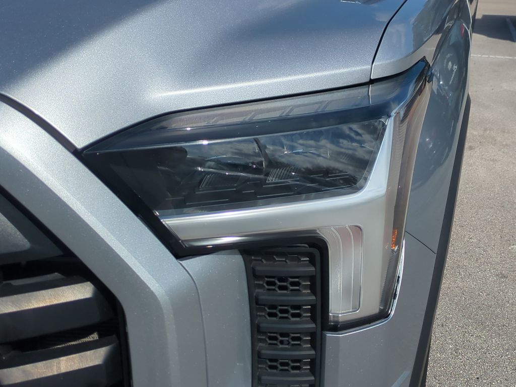 2022 Toyota Tundra SR5 - Photo 11