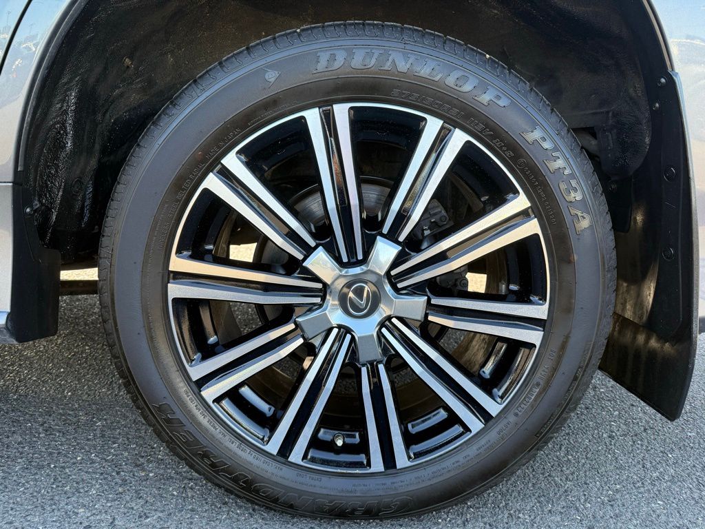 2019 Lexus LX 570