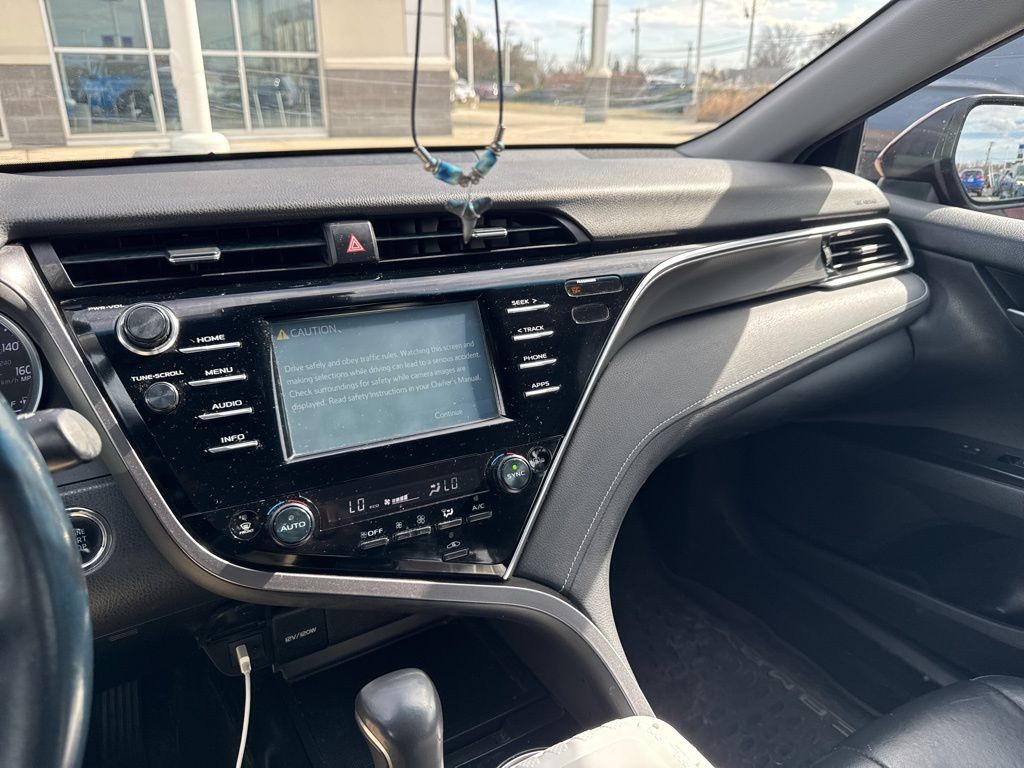 2018 Toyota Camry XSE 7