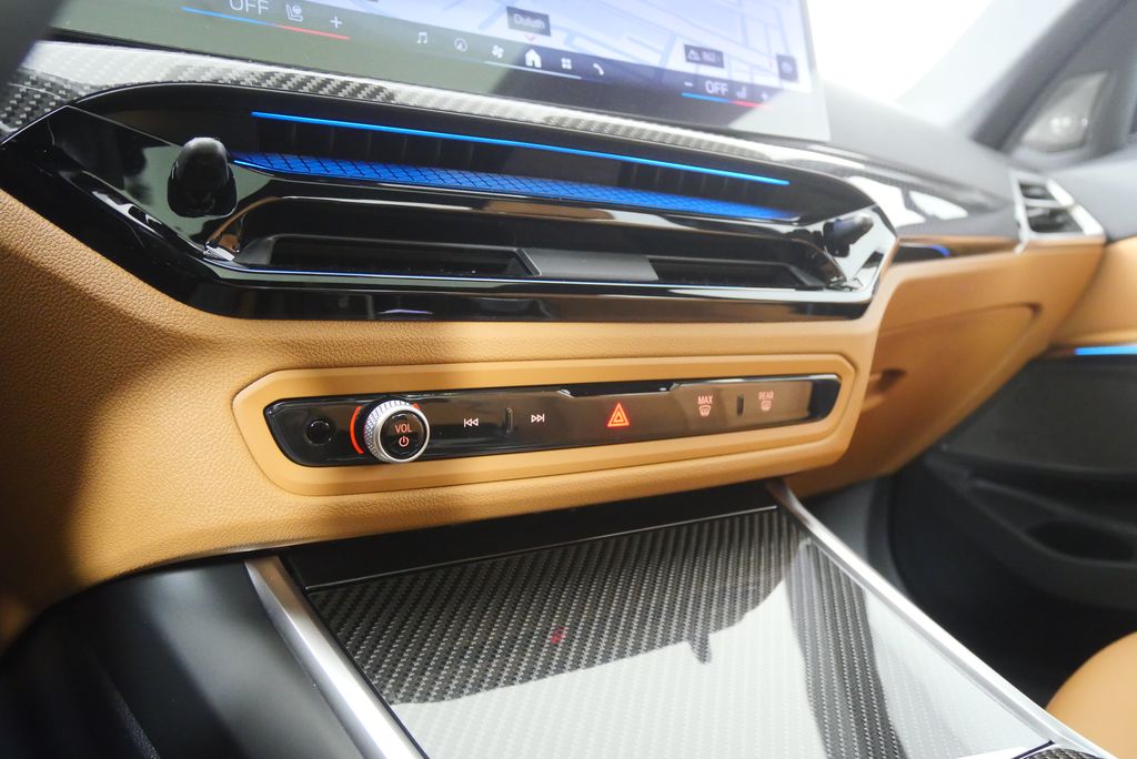 Thumbnail: 2026 BMW 3 Series - 27