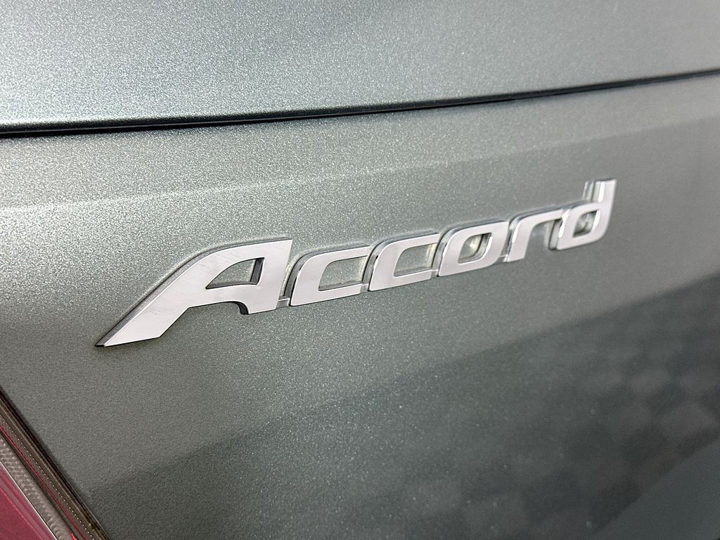 Used 2010 Green Honda EX-L image 26