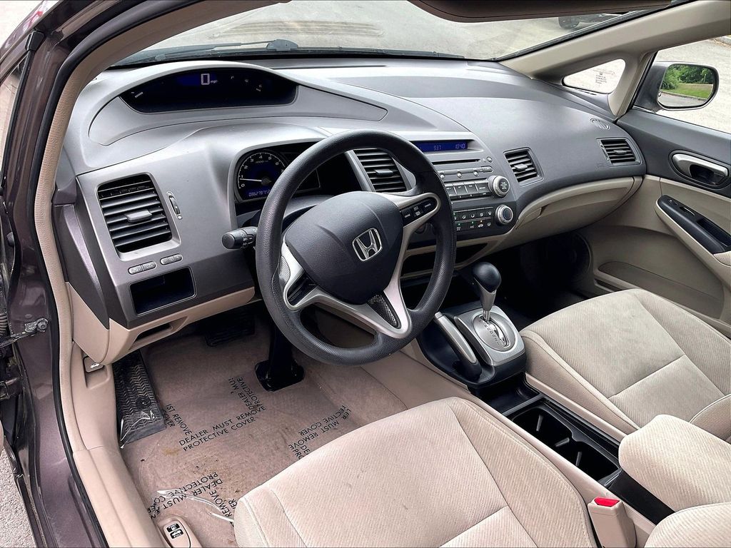 2010 Honda Civic — photo 8