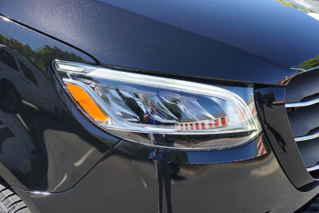 Thumbnail: 2025 Mercedes-Benz Sprinter - 9