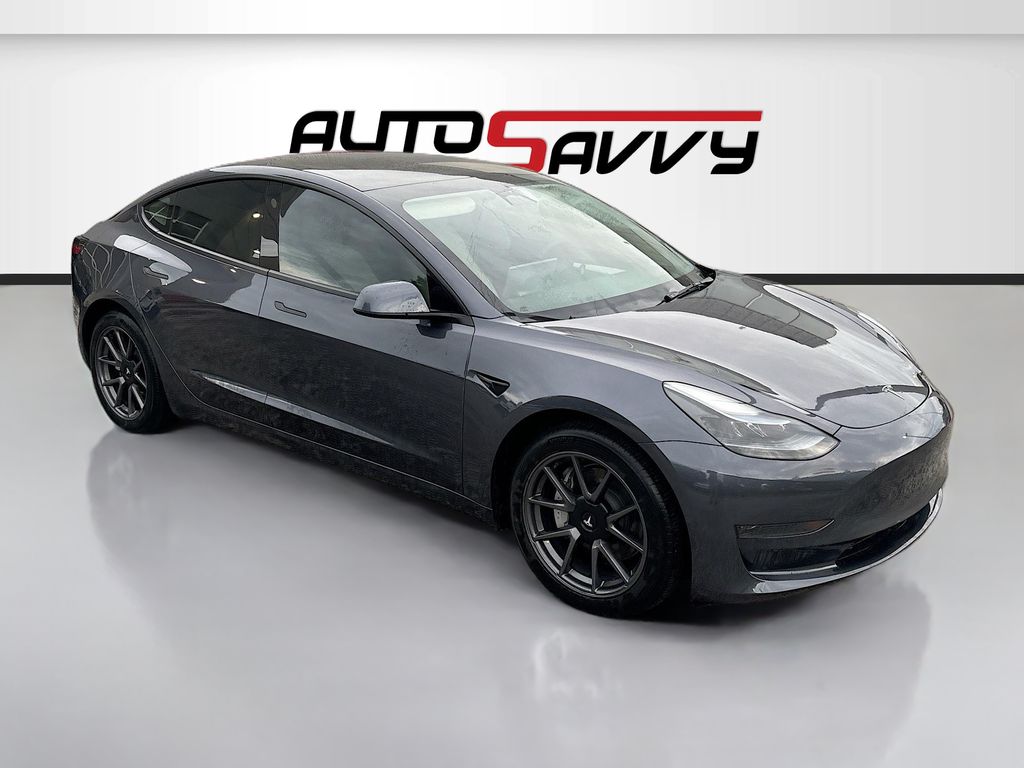 2023 Tesla Model 3 -'s photo