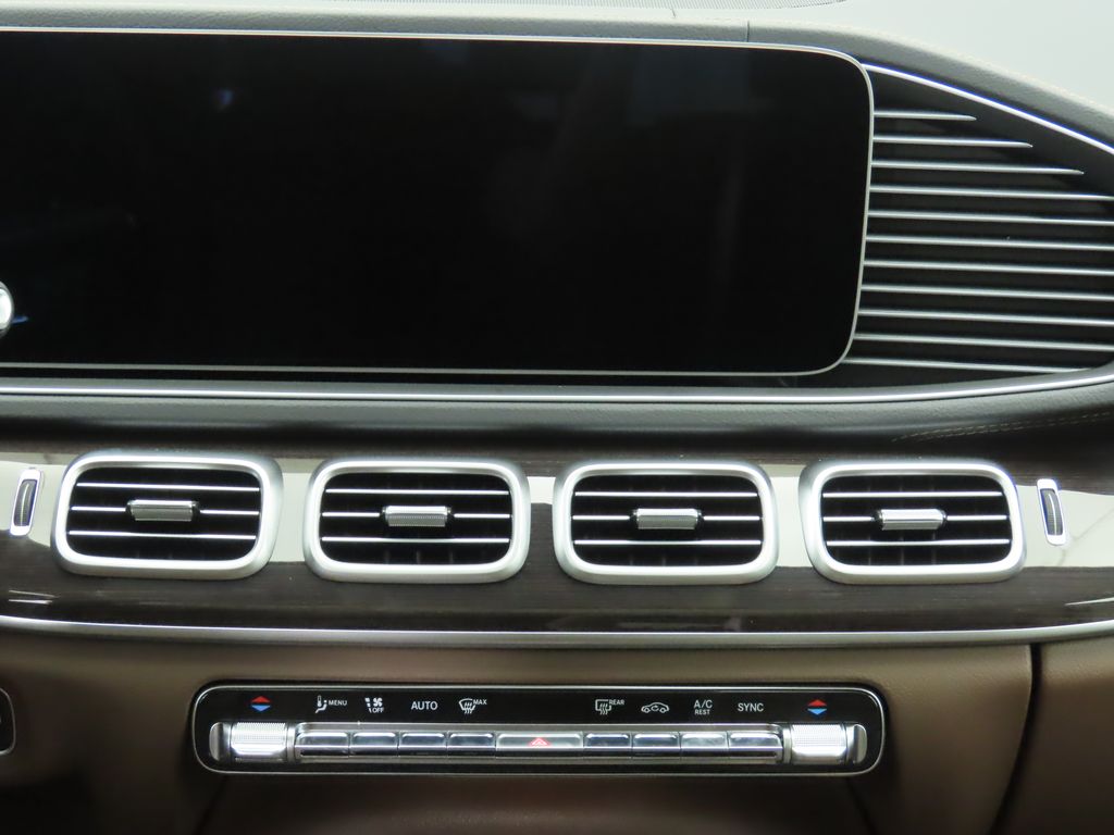 2025 Mercedes-Benz GLS 450 4MATIC 14