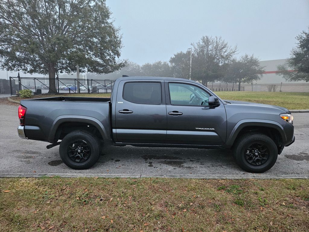 2022 Toyota Tacoma SR5 6