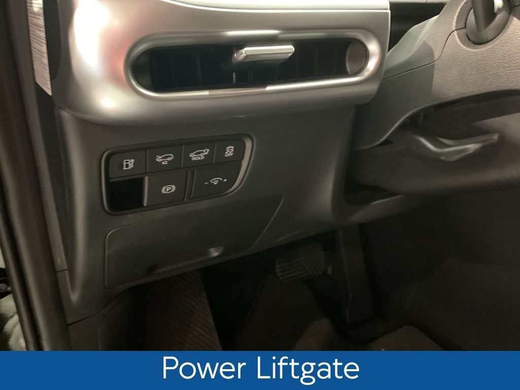 New 2026 Black Hyundai SEL image 11