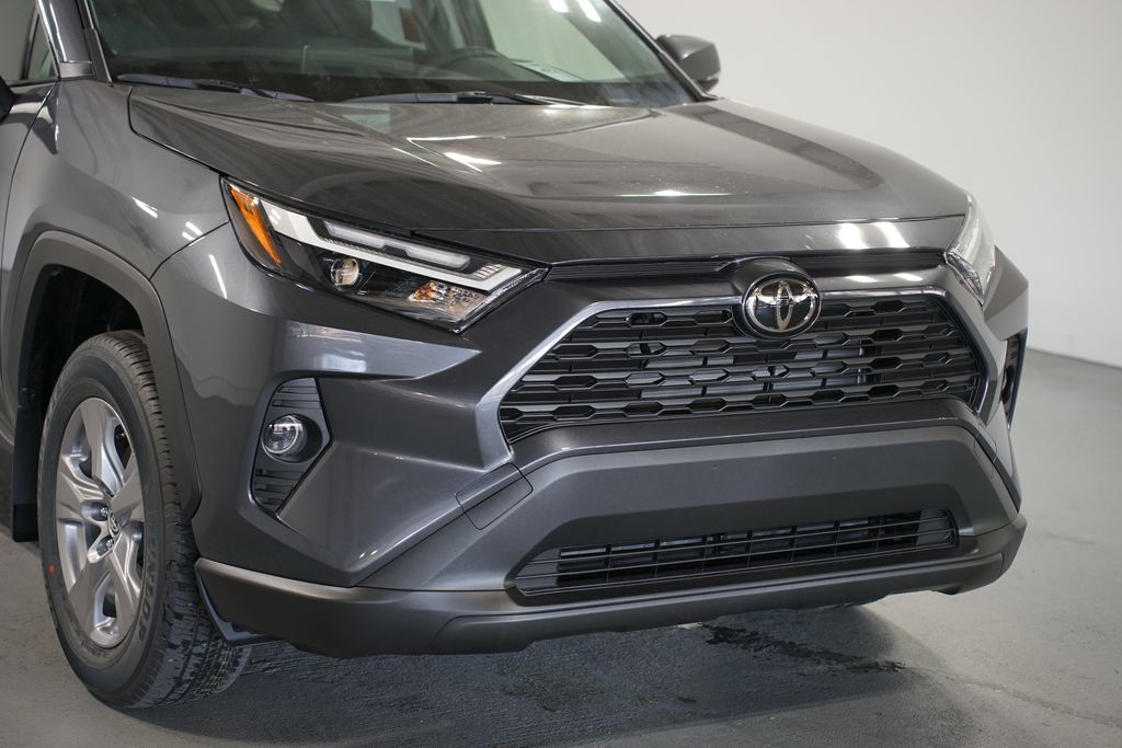 Thumbnail: 2025 Toyota RAV4 - 4