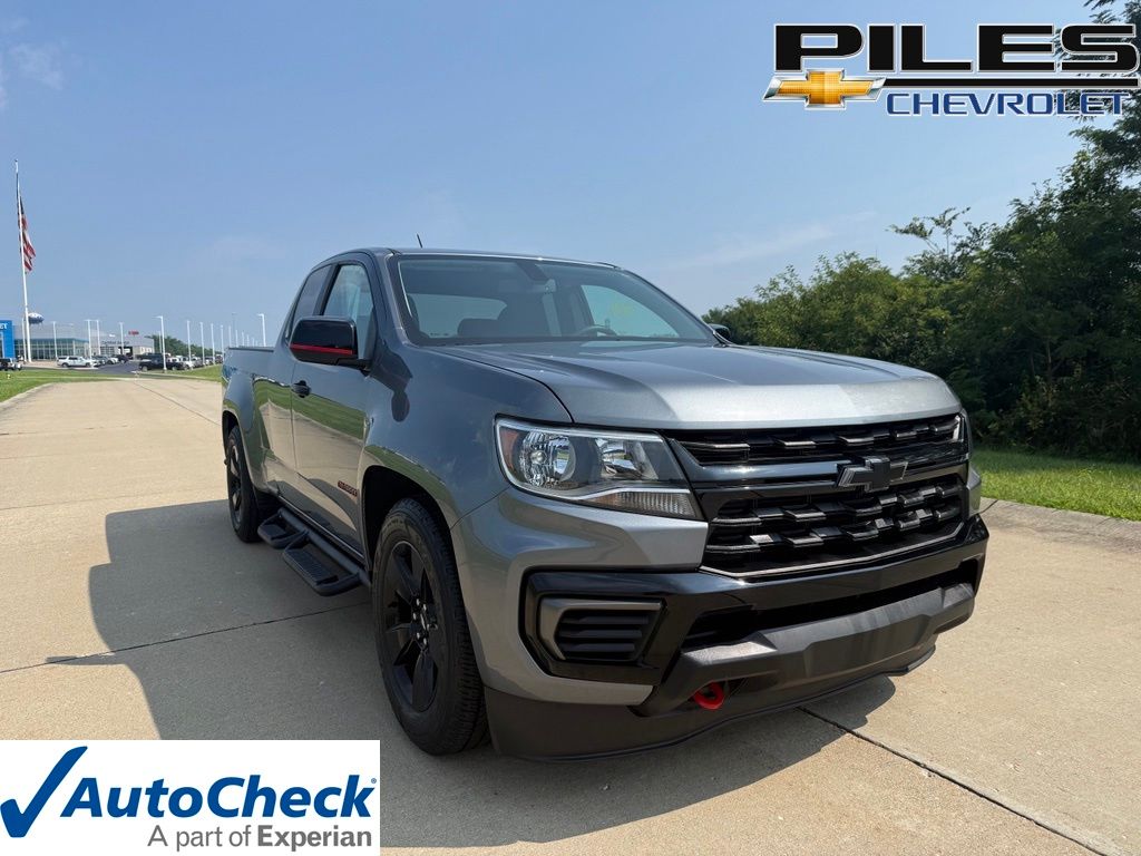 Gray (Satin Steel Metallic) 2022 Chevrolet Colorado Pickup Truck Four-Wheel Drive 8-Speed Automatic
