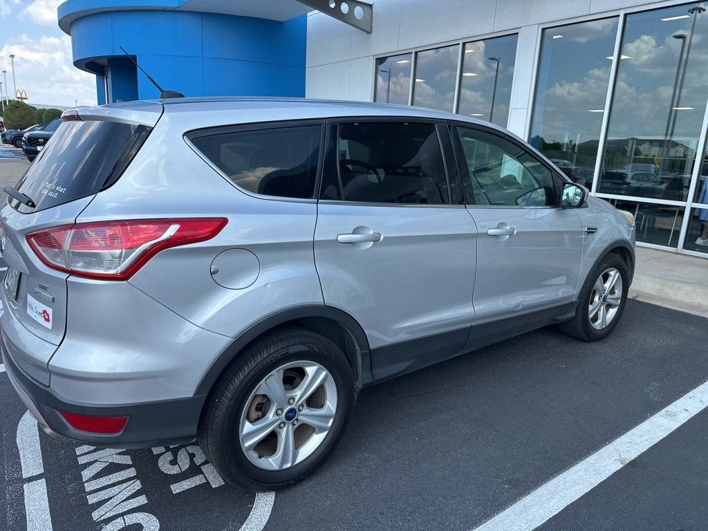 Thumbnail: 2015 Ford Escape - 4