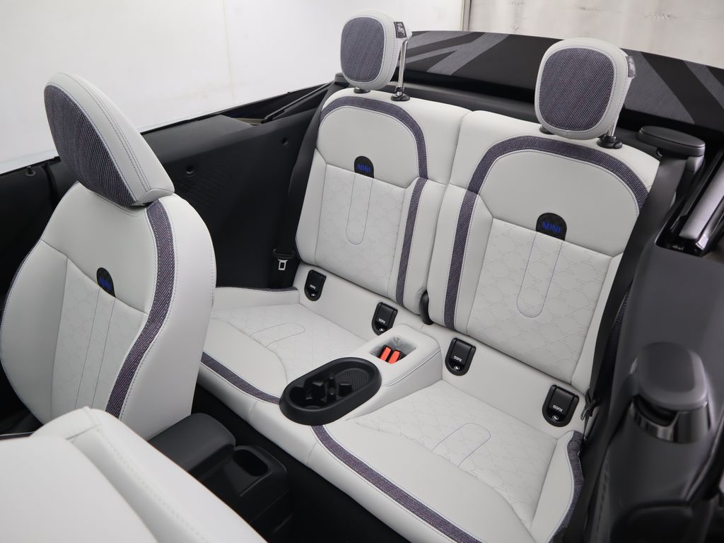 Thumbnail: 2026 MINI Cooper - 31