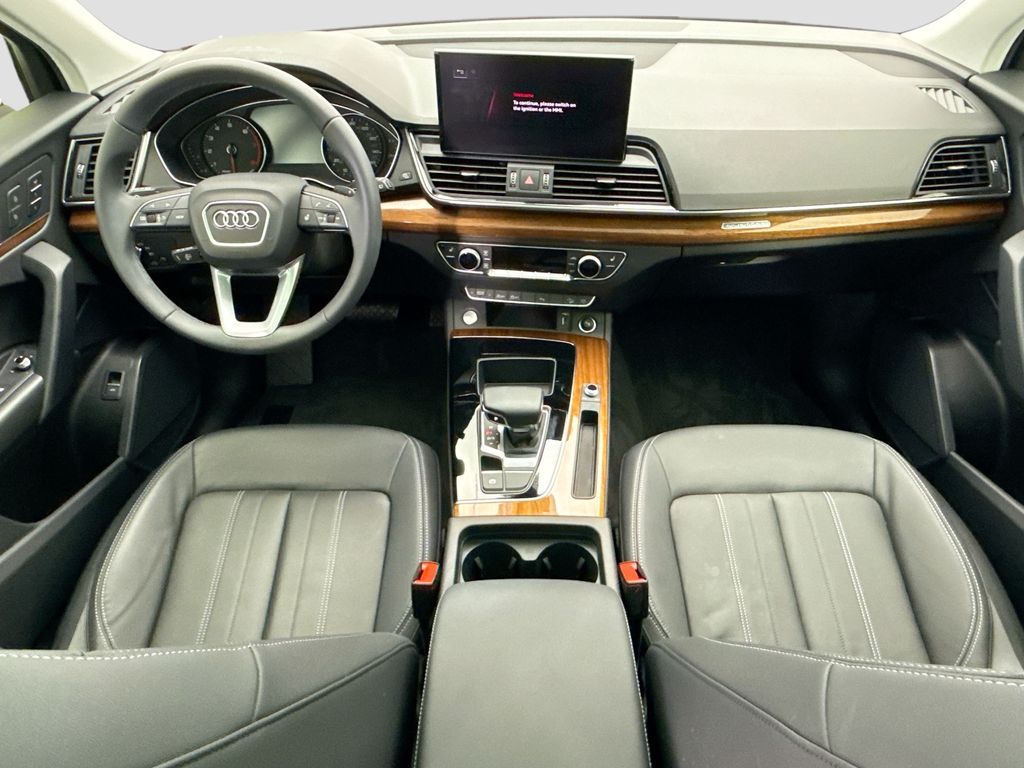 Thumbnail: 2023 Audi Q5 - 13