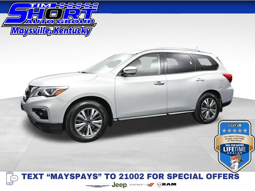 2017 Nissan Pathfinder SL