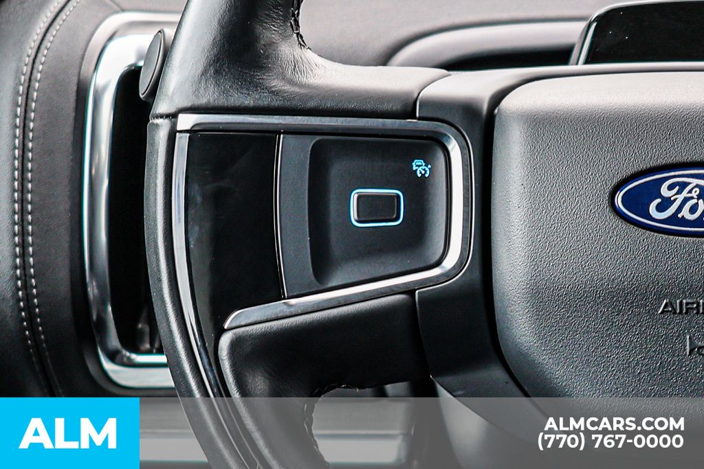 Used 2025 Silver Ford Platinum image 38