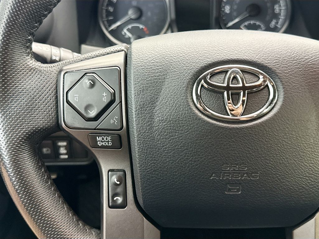 Thumbnail: 2020 Toyota Tacoma - 11